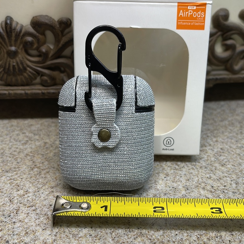 AirPods Case silver sparkle /Black. - Picture 3 of 9
